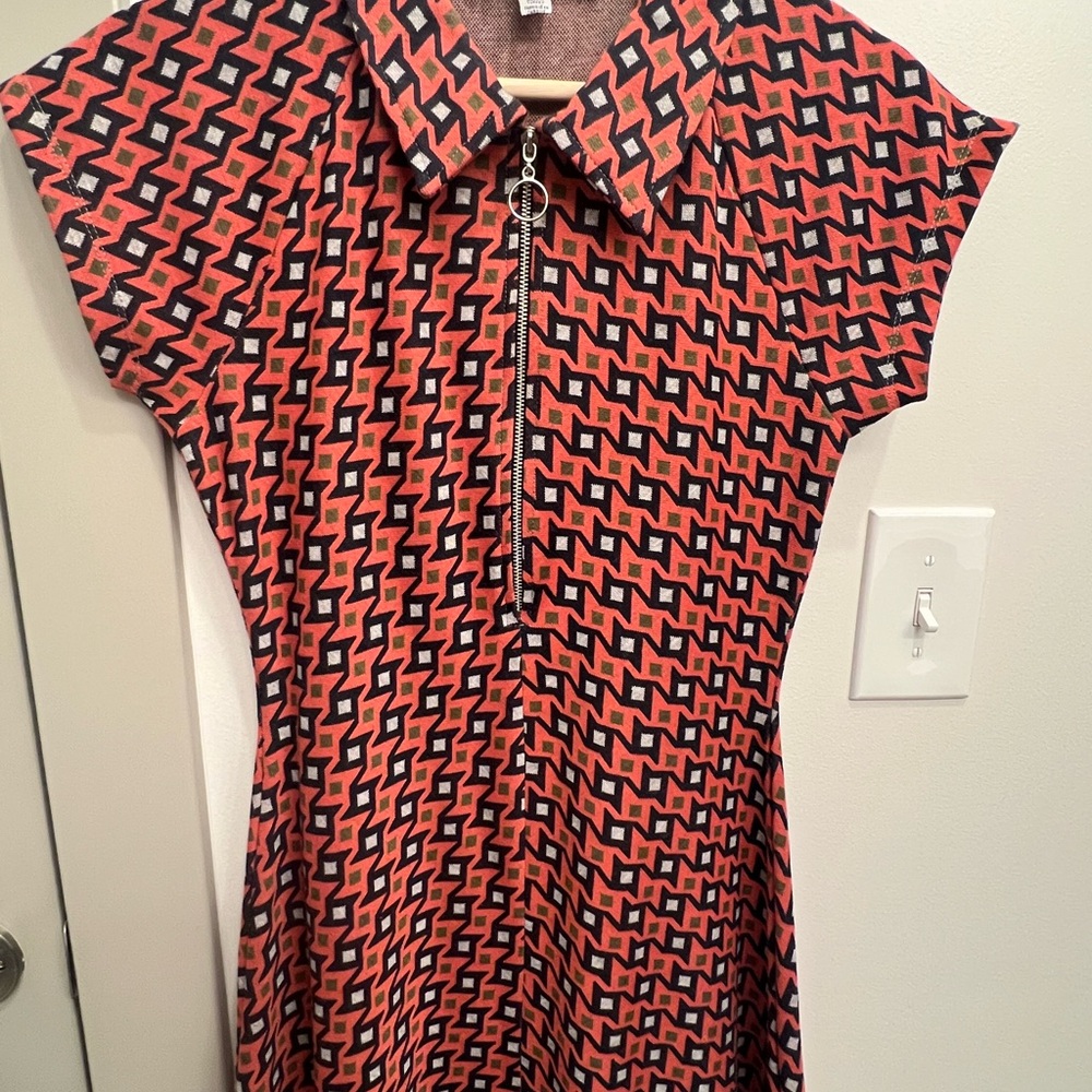 Geometric Patterned Dress with Zipper